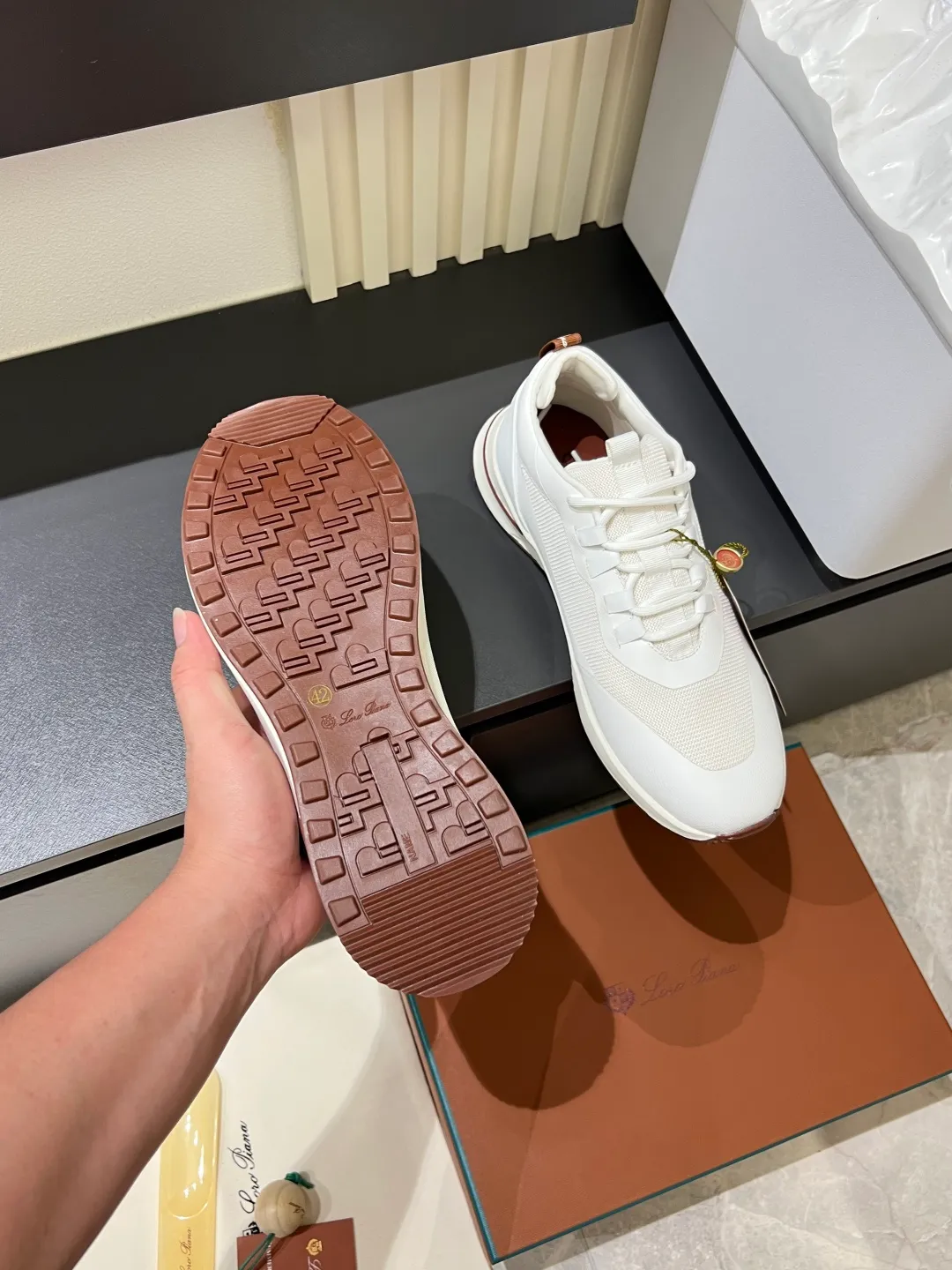Men's men's shoes 💰p480 Loro men's shoes 💰piana niche classic jogging shoes, men's lace-up casual shoes and sneakers, high-quality lightweight and comfortable fabrics, suitable for outdoor leisure, the color scheme is young and energetic, and it looks great with sportswear or casual suits! Size: 38-44 (45 customized)